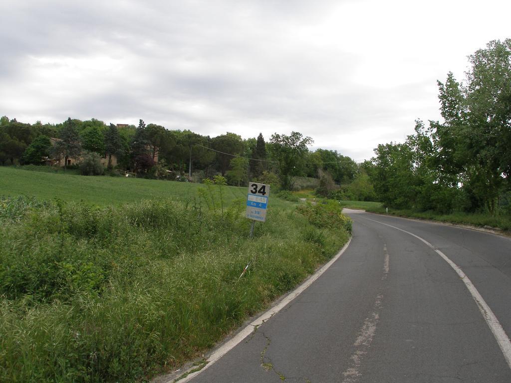 B&B Della Rosa Civitella D'Arna Luaran gambar