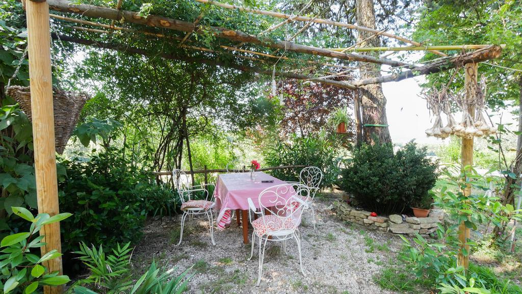 B&B Della Rosa Civitella D'Arna Luaran gambar